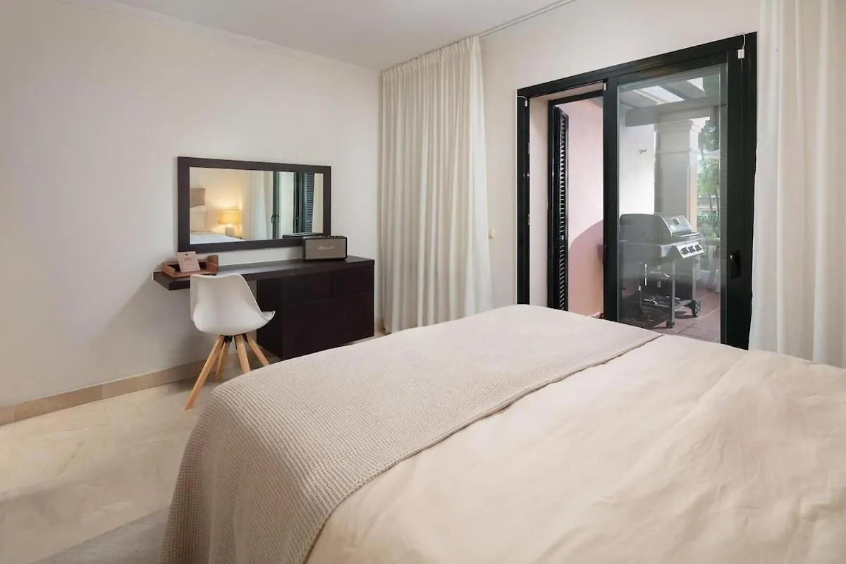 Stunning 2 Bed El Palmeral Near The Beach Rdr483 Marbella 0*,  Spain