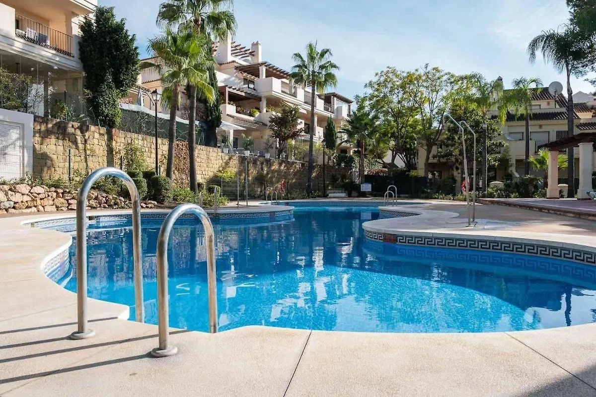 Apartment Stunning 2 Bed El Palmeral Near The Beach Rdr483 Marbella Spain