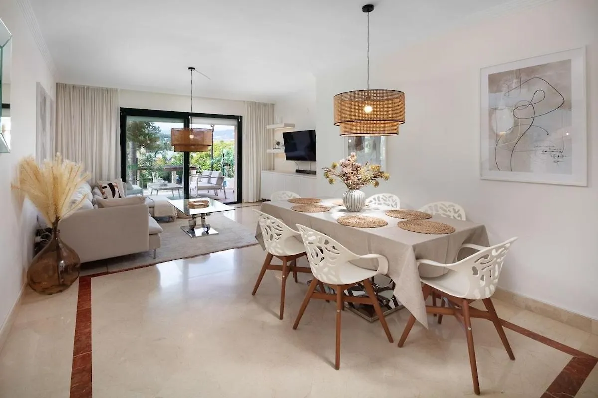 Stunning 2 Bed El Palmeral Near The Beach Rdr483 Marbella Spain